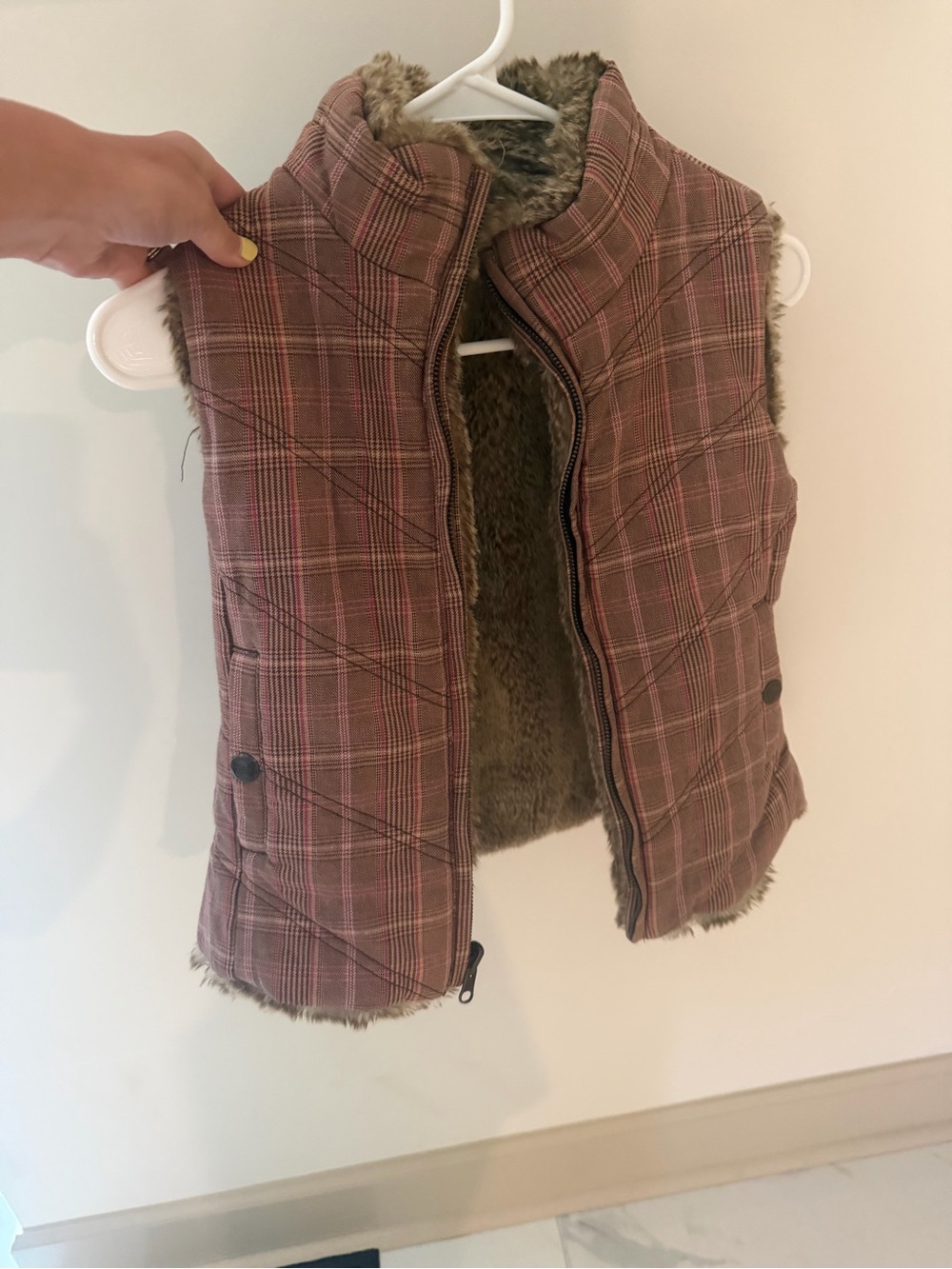 Y2K Plaid Puffer Vest - Picture 2 of 4